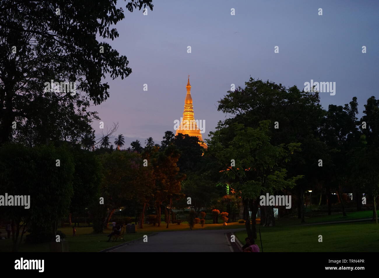 Queste foto sono state scattate in Myanmar. I luoghi reali sono lì e non vi è alcun contatto sulle foto Foto Stock