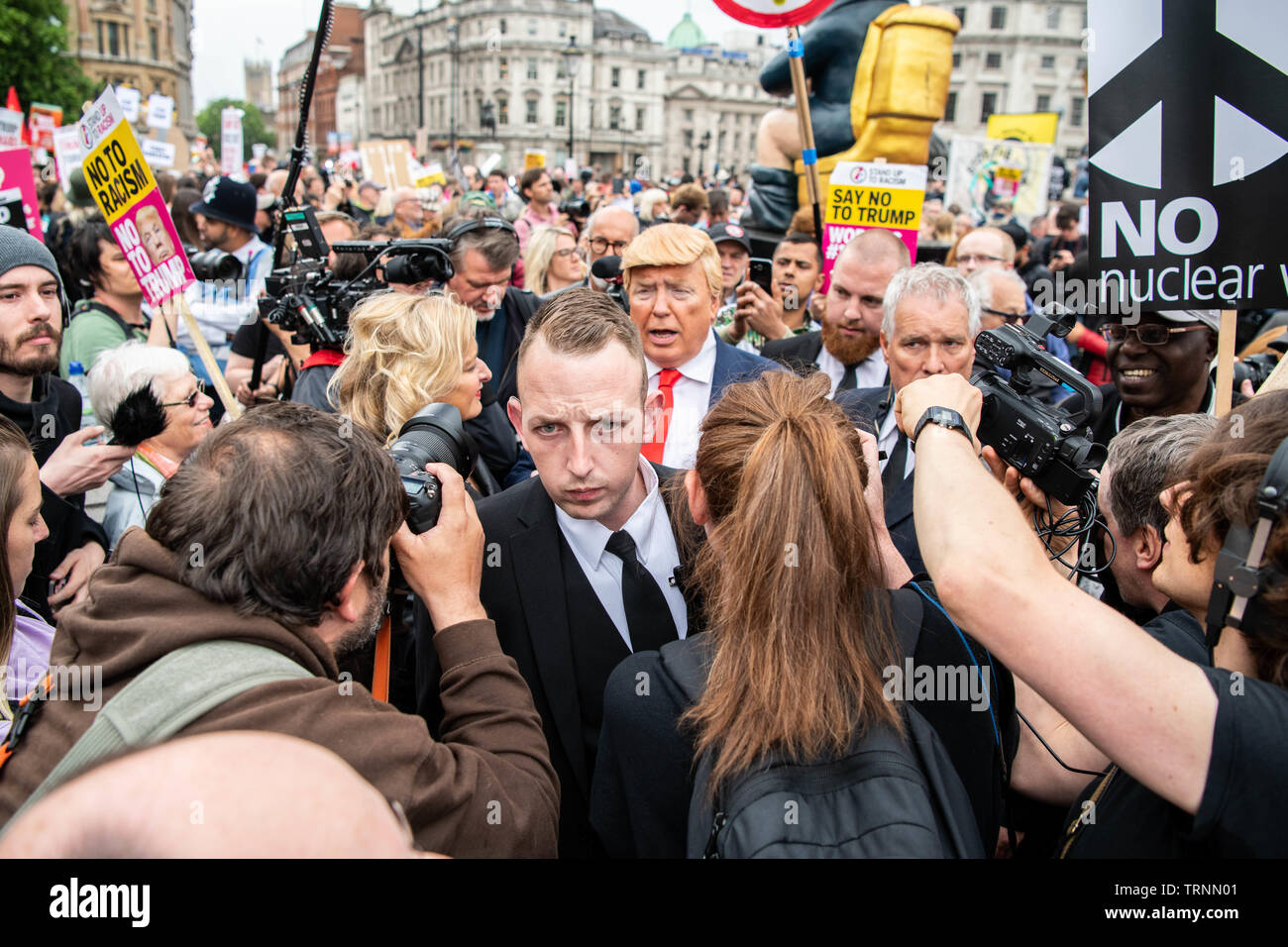 Pro Trump manifestanti hanno mostrato ai primi di giugno, Londra 2019. Foto Stock