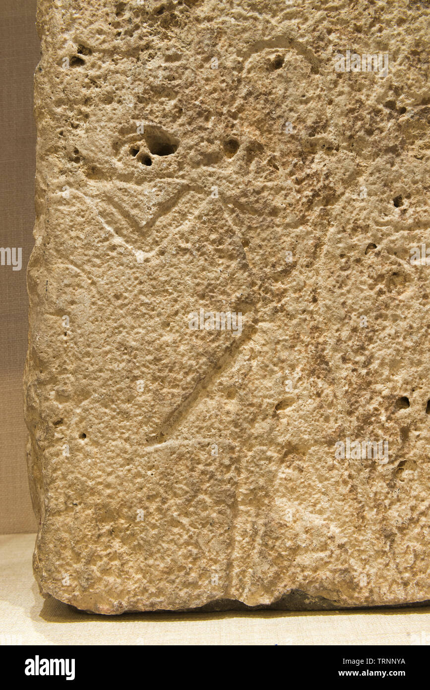 Parte della stele con iscrizione geroglifica. Età del Bronzo. Byblos, Libano. Direzione Generale di Antiquities-Lebanon. Foto Stock