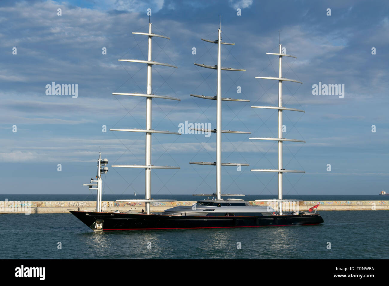 Il Maltese Falcon yatch entrando nel porto di Barcellona. Foto Stock