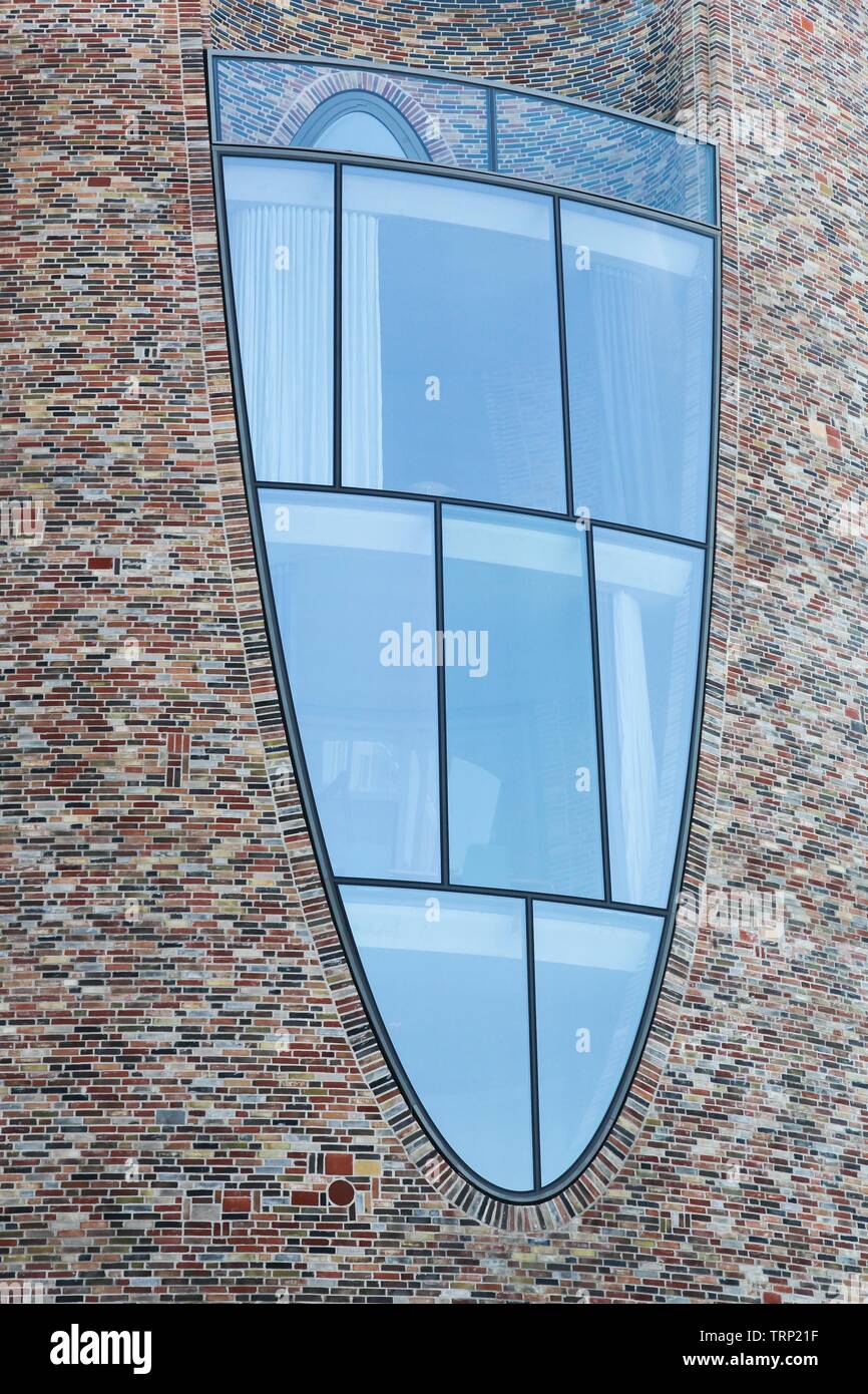 Vejle, Danimarca - 26 Luglio 2018: dettagli e la finestra del Fjordenhus a Vejle, Danimarca Foto Stock