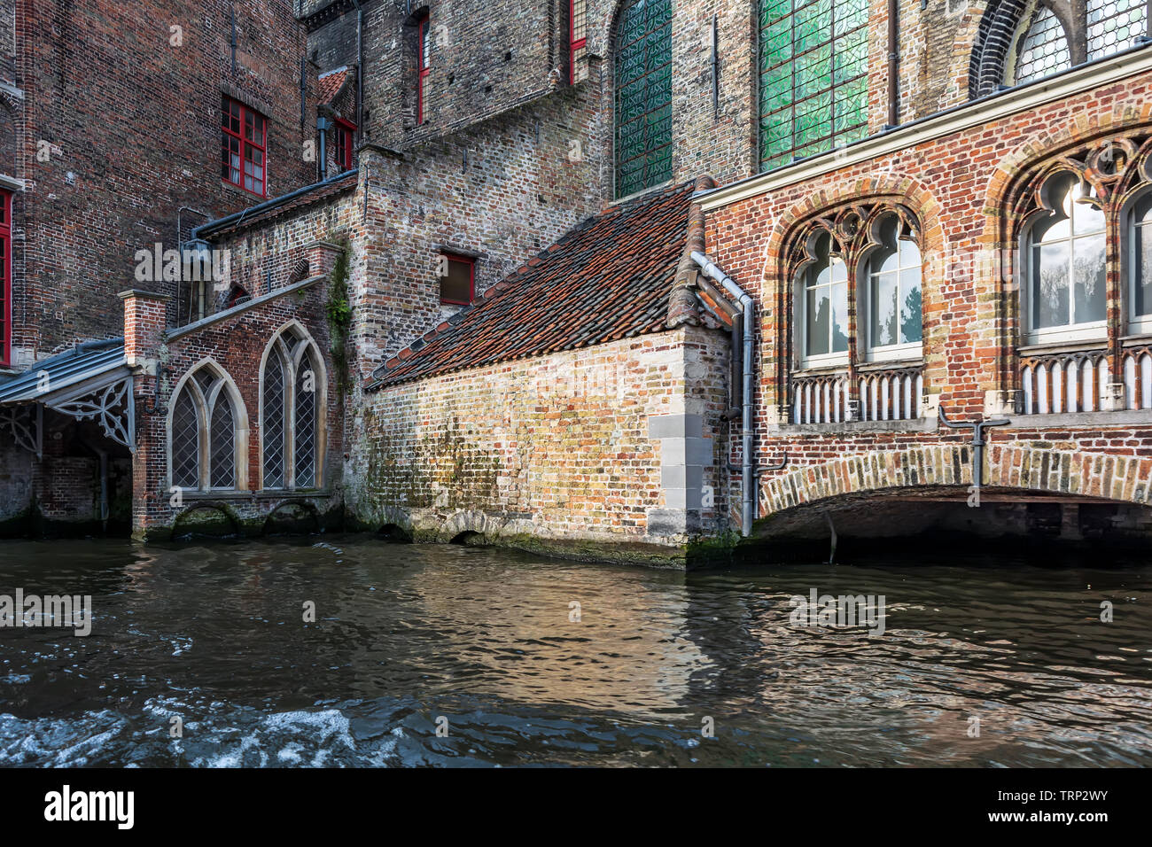 Frammento della parte esterna del borgo medievale il Sint-Janshospitaal (St John's Hospital), fondata verso la metà del XII secolo. La città di Bruges strade Foto Stock