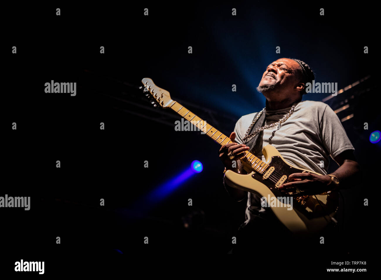 Bergamo Italia 9 Giugno 2019 Eric Gales vive a Druso Bergamo - esibendosi rock and blues con la Eric Gales Band © Andrea Ripamonti / Alamy Foto Stock