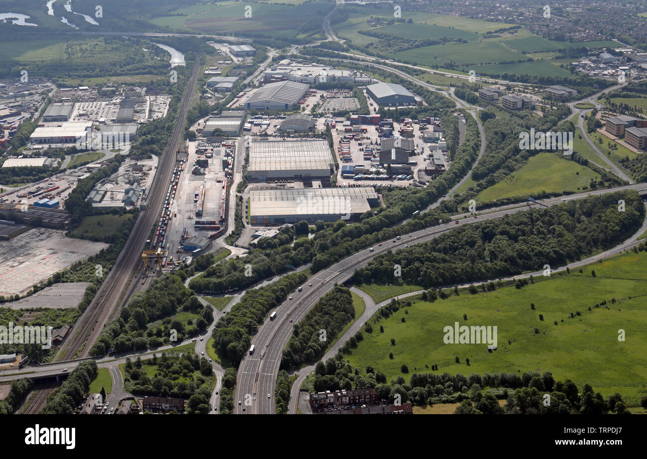 Vista aerea del business su Valley Farm Road, Leeds 10 Foto Stock