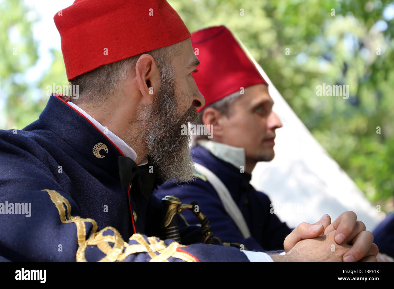 I soldati dell'Impero Ottomano in un accampamento militare durante la mosca festival storici tempi e epoche. La ricostruzione delle guerre Russian-Turkish Foto Stock