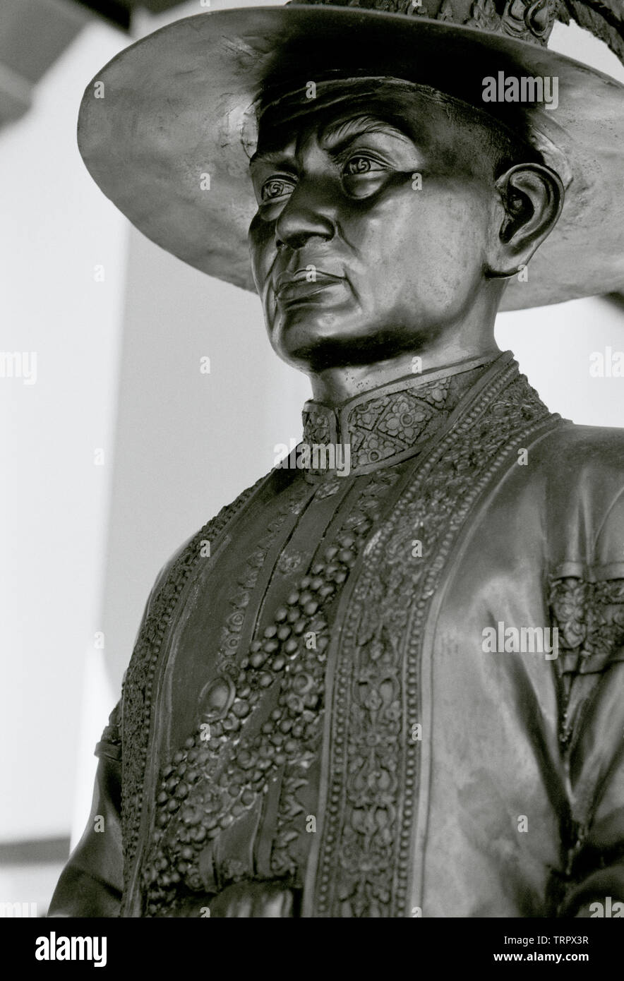 Re Tailandese Rama statua in Wat Mahathat in Bangkok in Thailandia nel sud-est asiatico in Estremo Oriente. Foto Stock