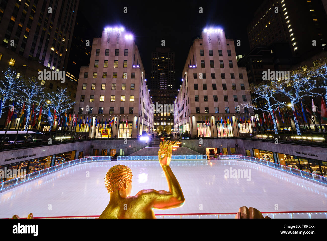 Nella foto è il Rockefeller Center Ice Rink, New York City, Stati Uniti d'America. Foto Stock