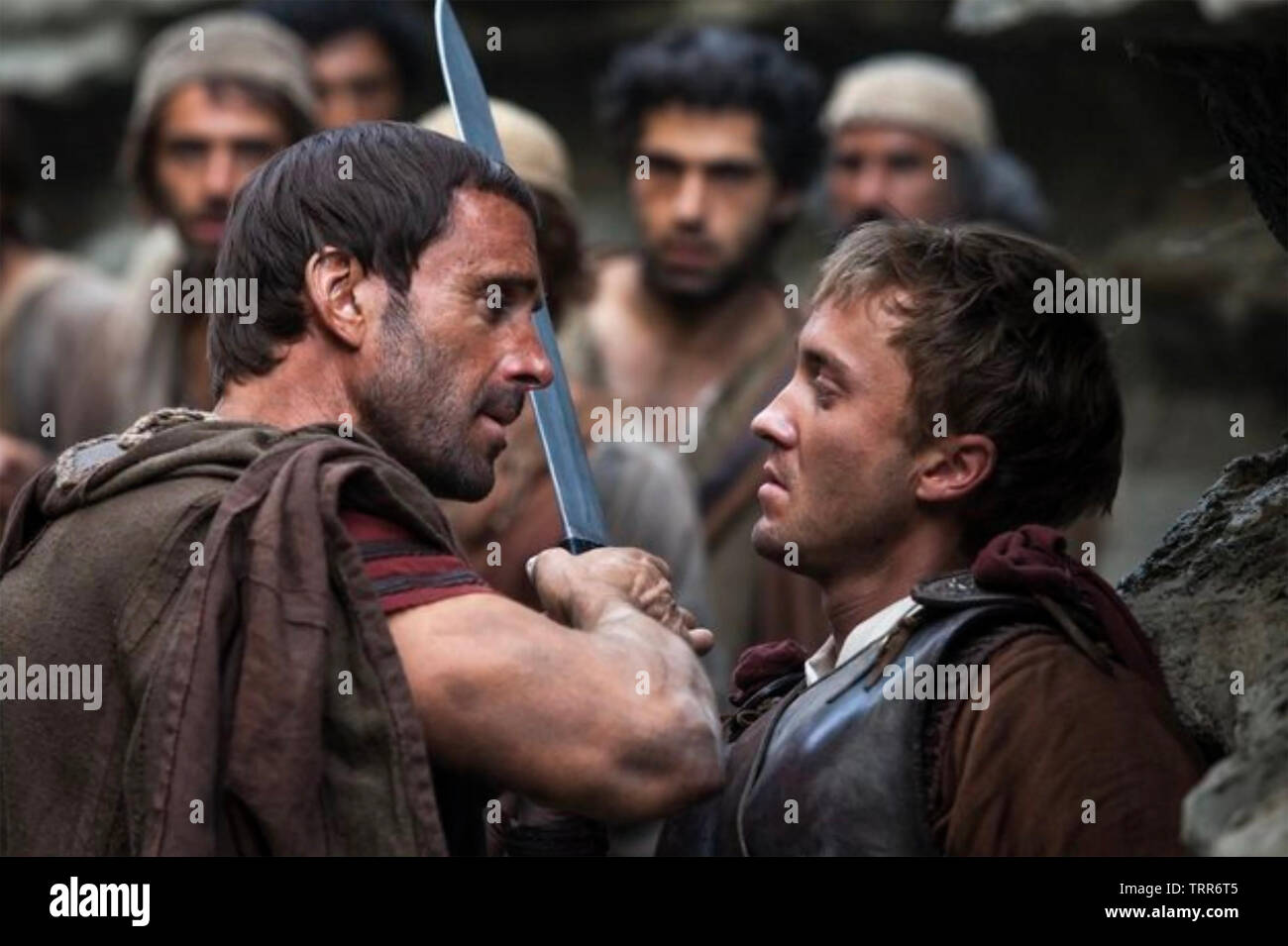 Risorto 2016 film con Joseph Fiennes a sinistra e Tom Felton Foto Stock