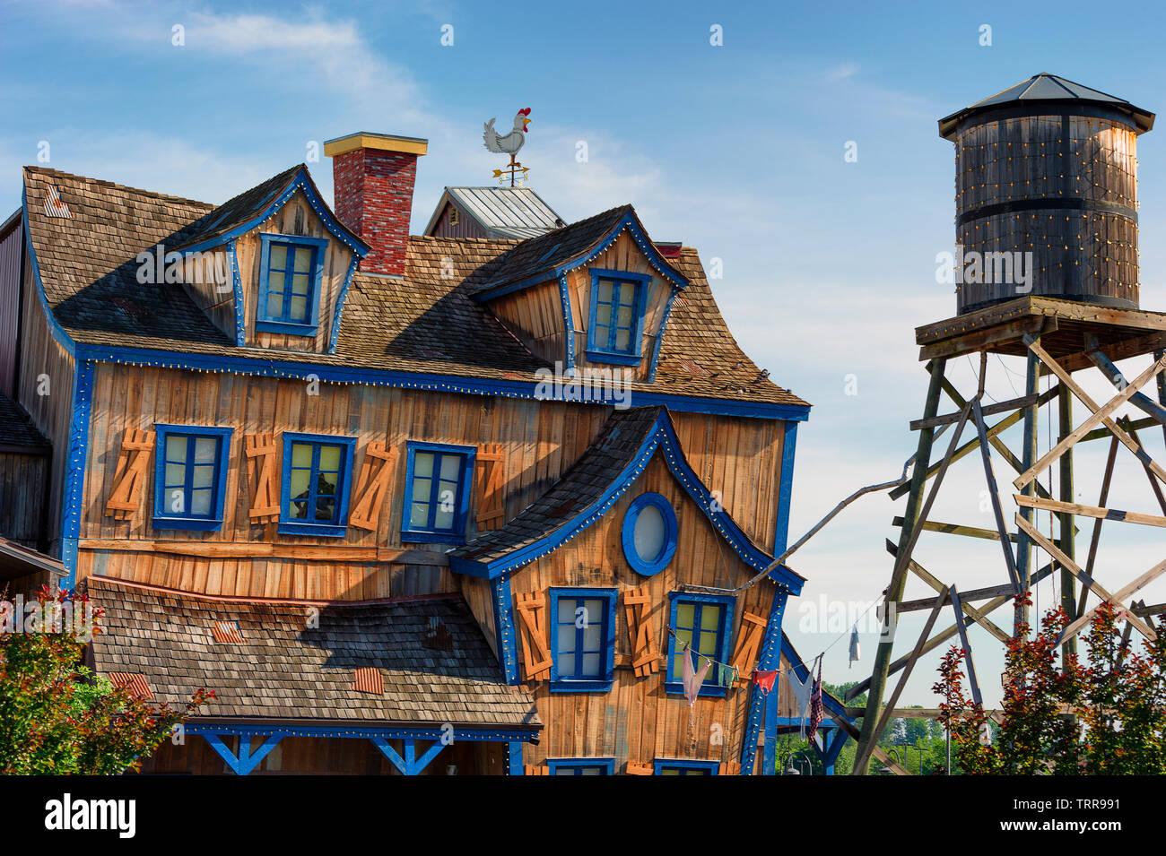 Pigeon Forge, Tennessee, Stati Uniti d'America - maggio 15,2019: Divertimento ristorante architettonico edificio in Pigeon Forge, Tennessee. Foto Stock