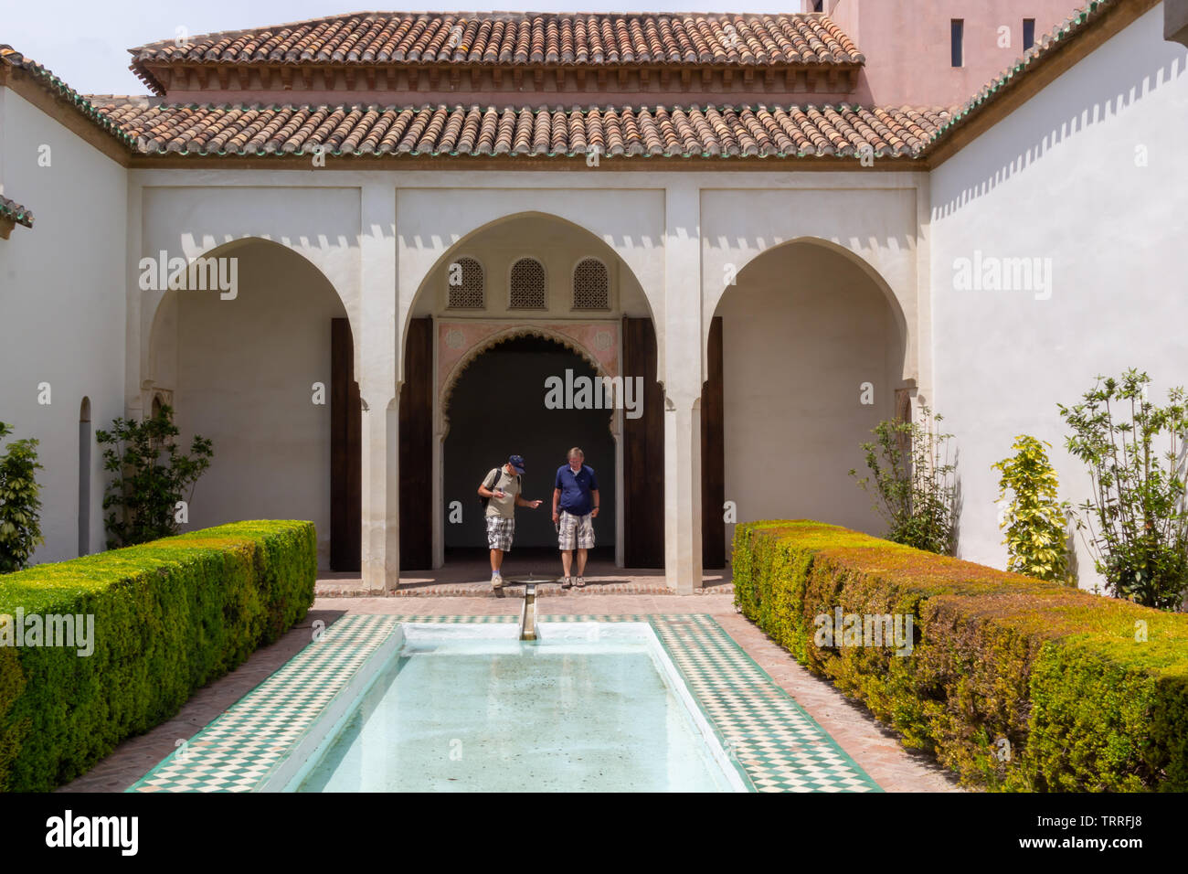 Uno dei cortili interni all'Alcazaba, Malaga, Spagna. Foto Stock