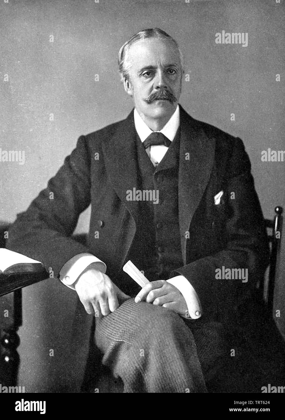 ARTHUR BALFOUR (1848-1930) British politico conservatore circa 1895 Foto Stock