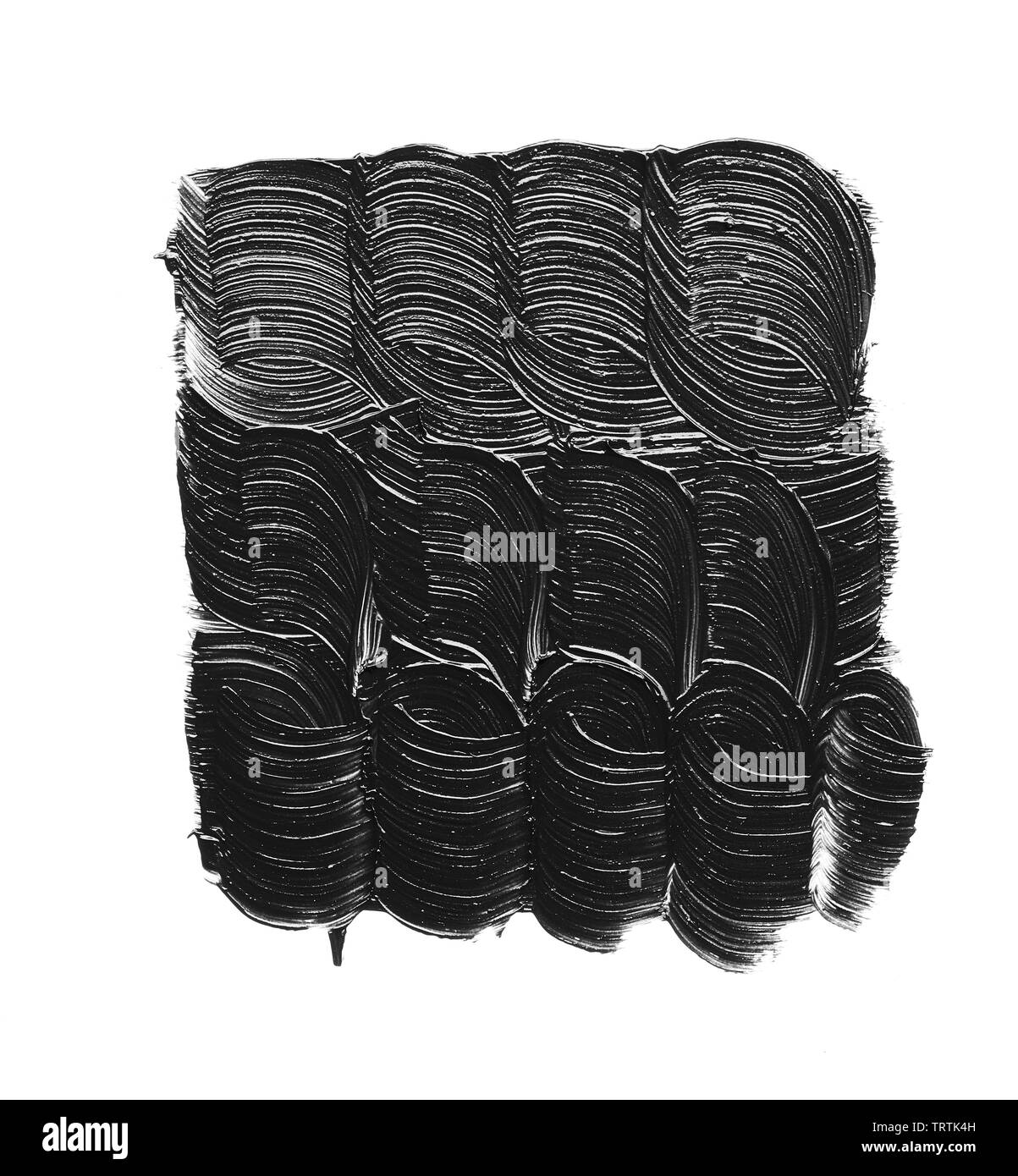 La texture di nero schiacciato eyeliner o vernice a base acrilica nera isolati su sfondo bianco Foto Stock