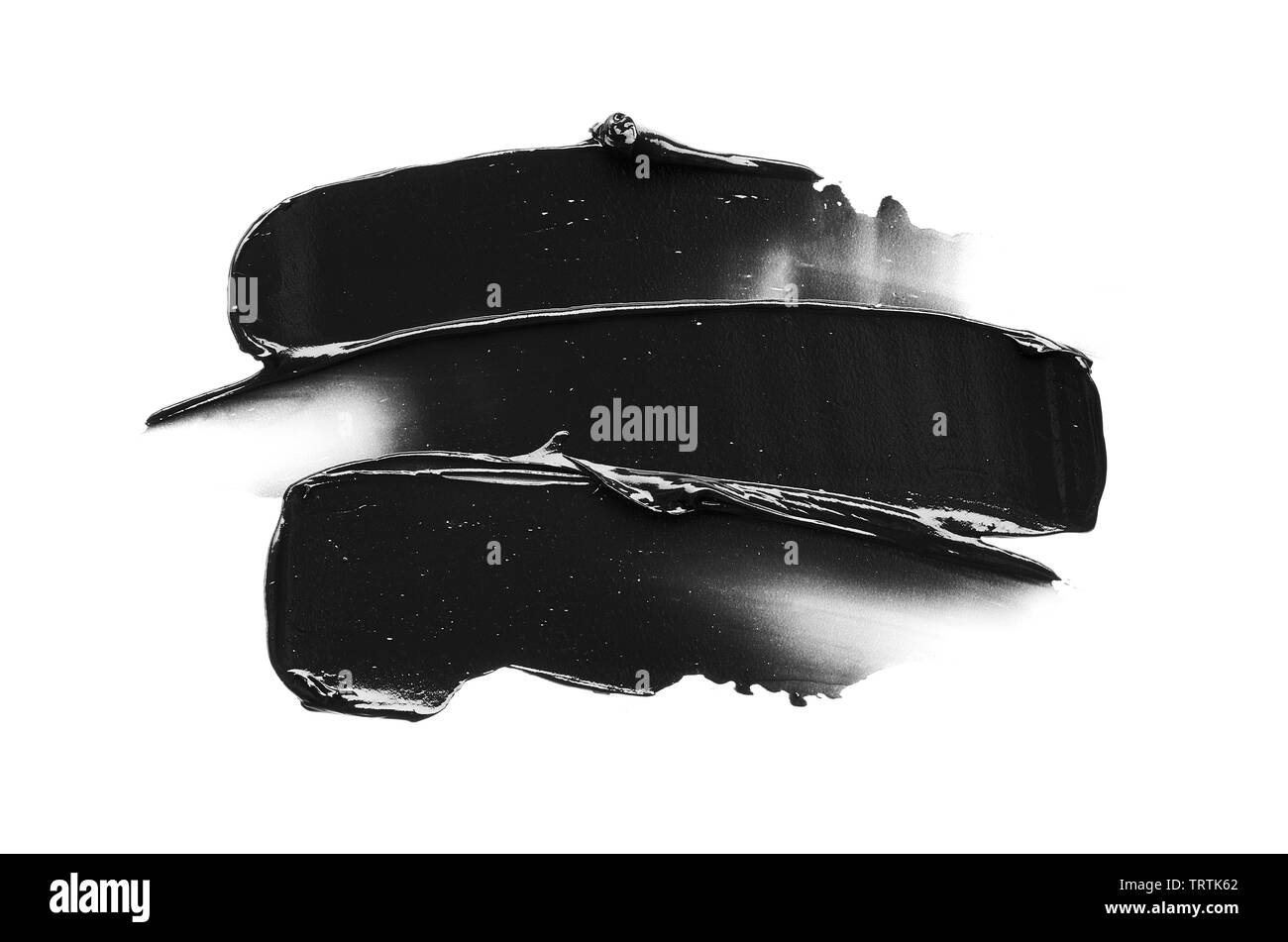 La texture di nero schiacciato eyeliner o vernice a base acrilica nera isolati su sfondo bianco Foto Stock