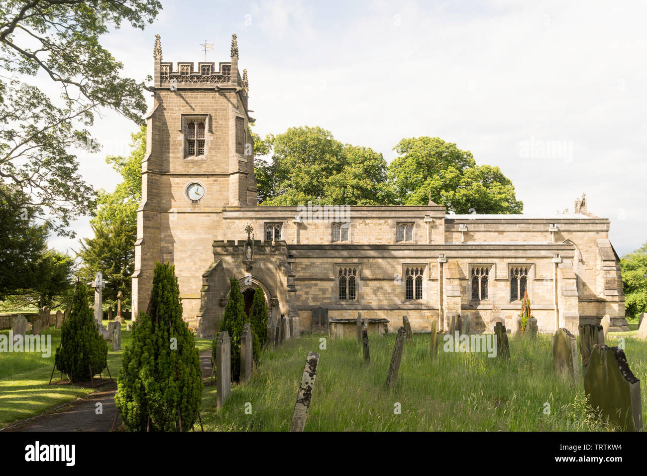 Chiesa di tutti i Santi, in Slingsby, North Yorkshire, Inghilterra, Regno Unito Foto Stock