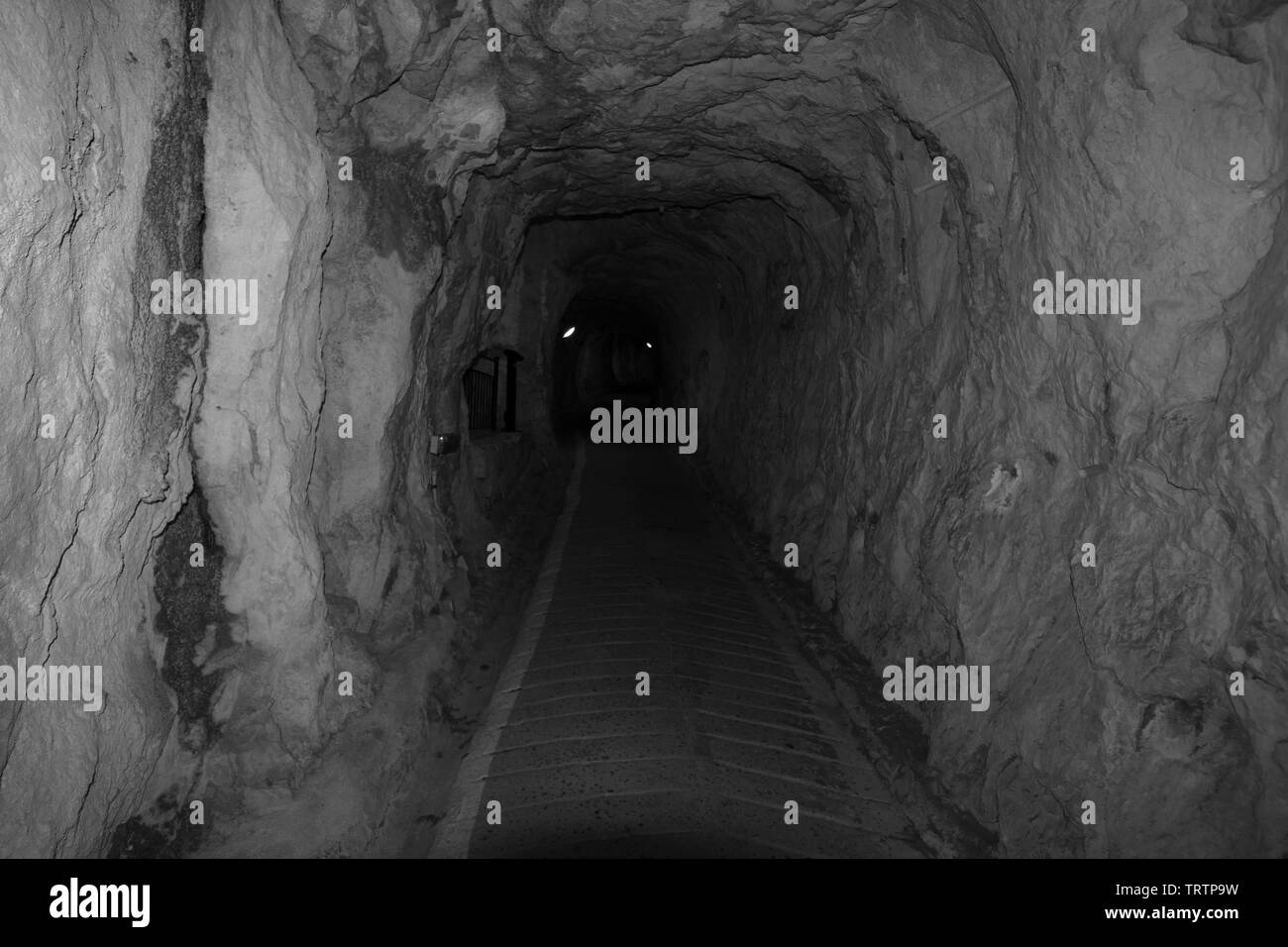 Tunnel nella roccia di Gibilterra Foto Stock