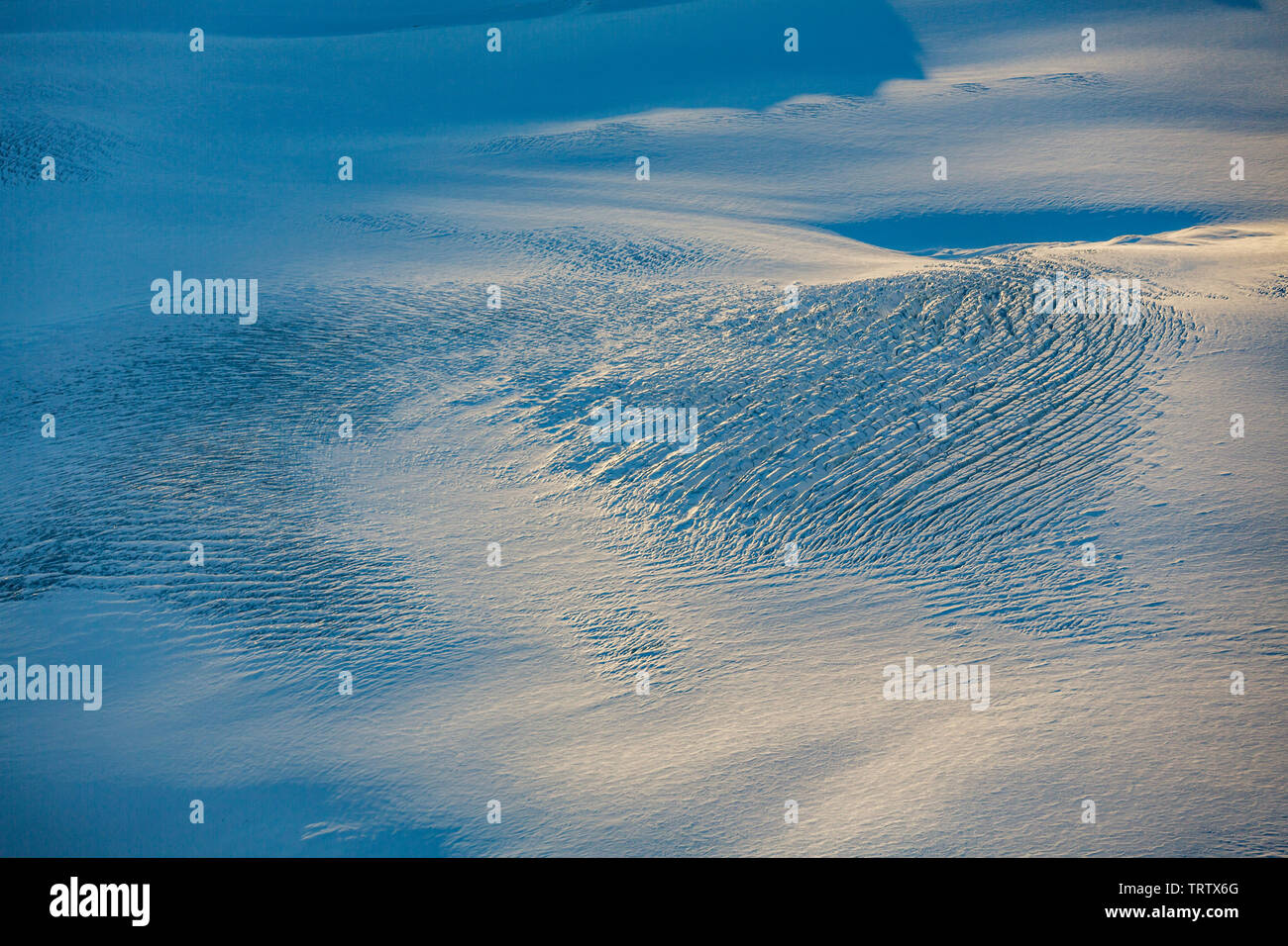 Modelli di origine glaciale, Breidamerkurjokull, Vatnajokull calotta di ghiaccio, Islanda Foto Stock