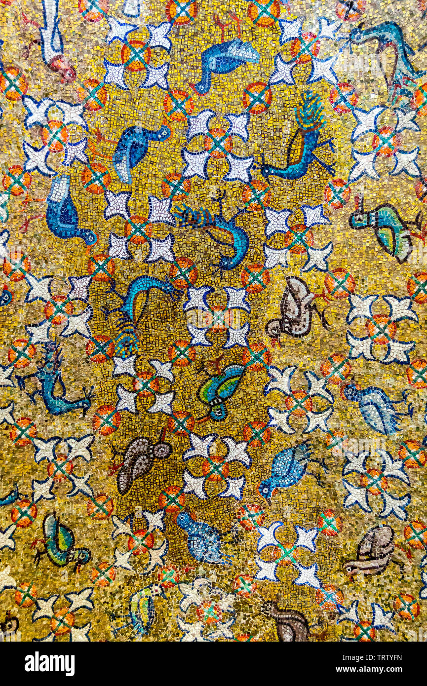 I mosaici della Cappella Arcivescovile di Sant'Andrea, c 500annuncio, Ravenna, Emilia Romagna, Italia Foto Stock