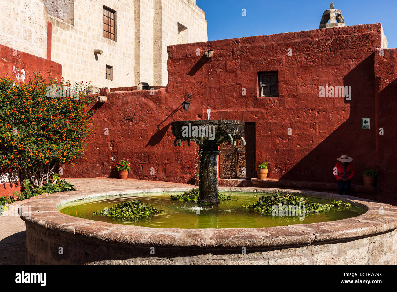 Zocodober piazza nel Monasterio de Santa Catalina, monastero, edificio religioso in Arequipa, Perù, Sud America Foto Stock