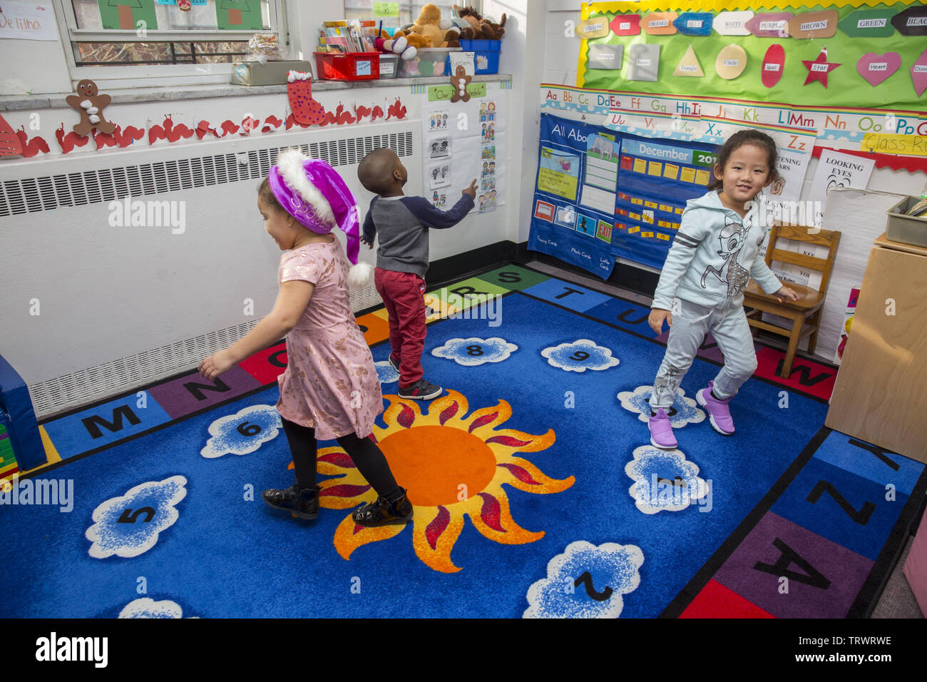 Lower East Side multi etnico- età prescolare early learning center di Manhattan, New York City. Foto Stock