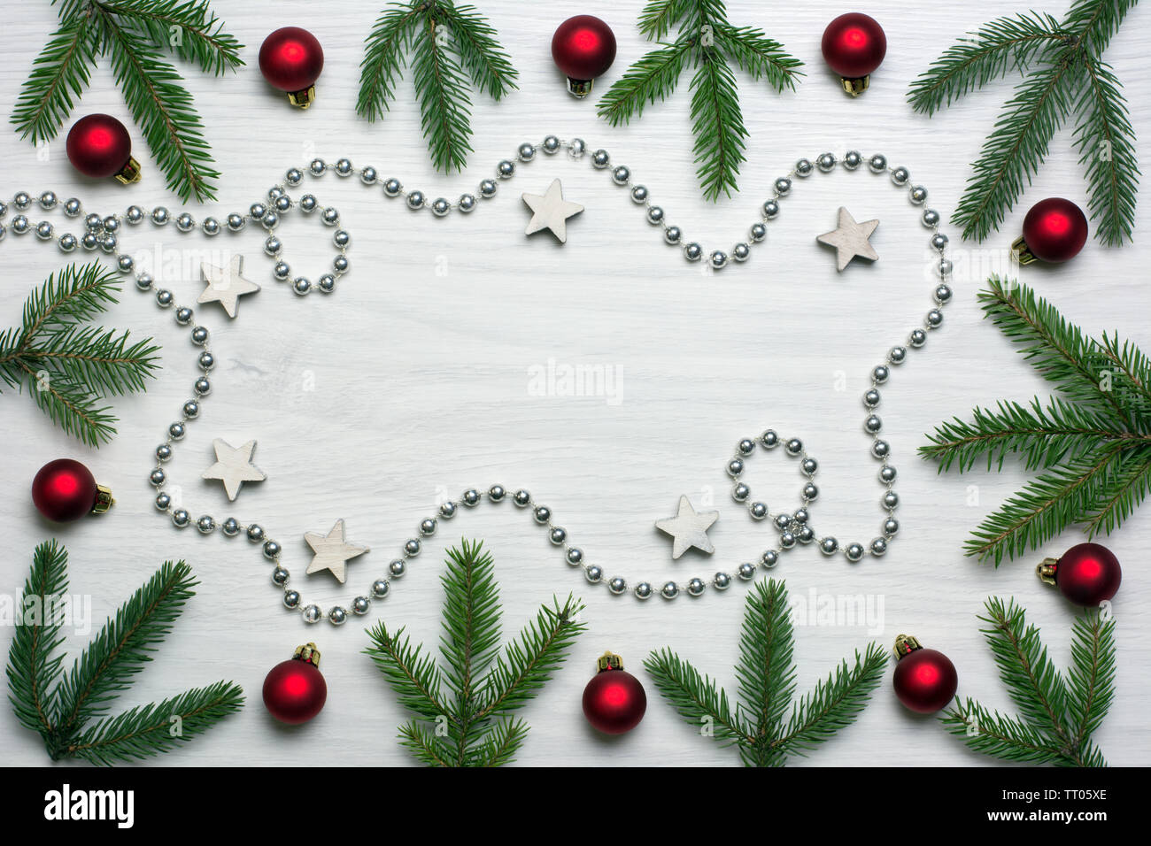 Plastica bianca e rossa di avvertimento maglie di catena Foto stock - Alamy