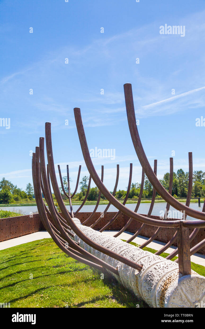 Pubblico Installazione di arte astratta quadro barca a Londra lo sbarco in Richmond British Columbia Foto Stock