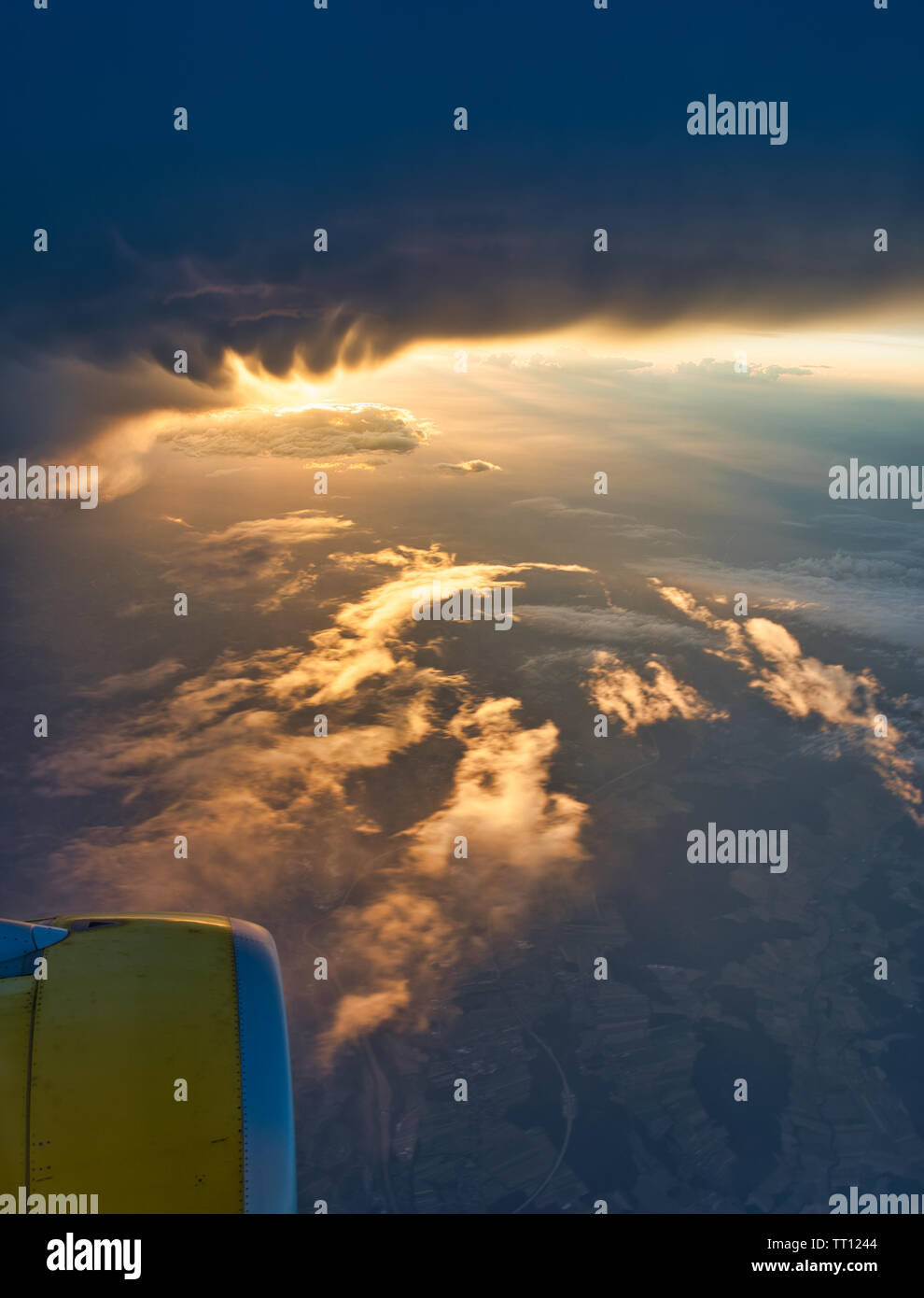 Bel tramonto dal piano Foto Stock