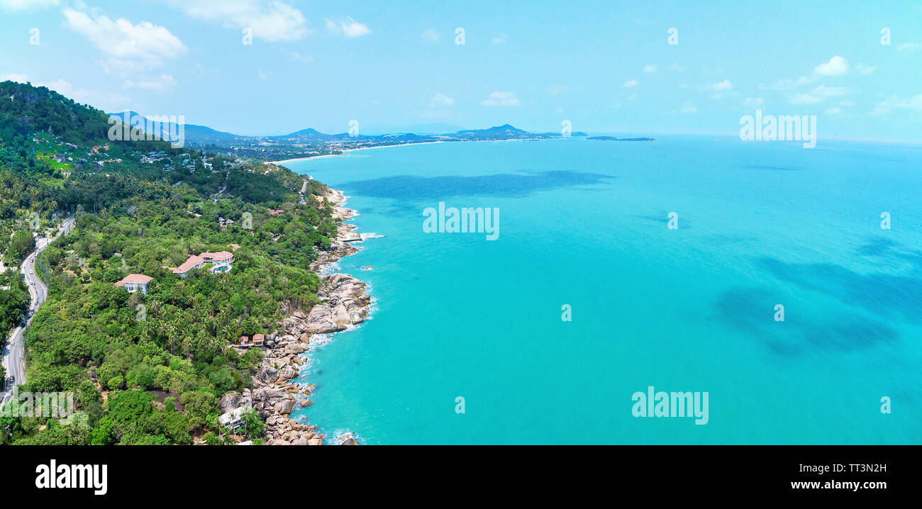 Vista aerea di Ko Samui a riva e il Golfo di Thailandia Foto Stock
