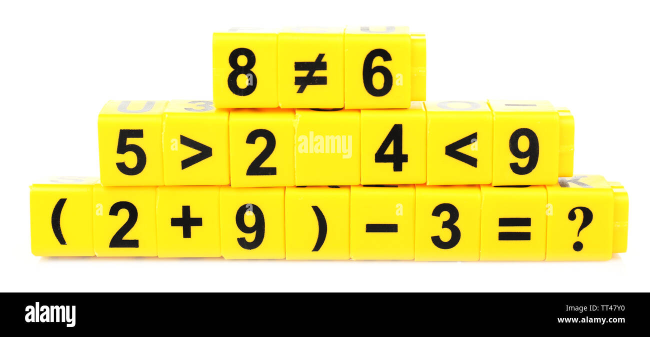 Cubi educativo con numeri diversi isolati su bianco Foto Stock