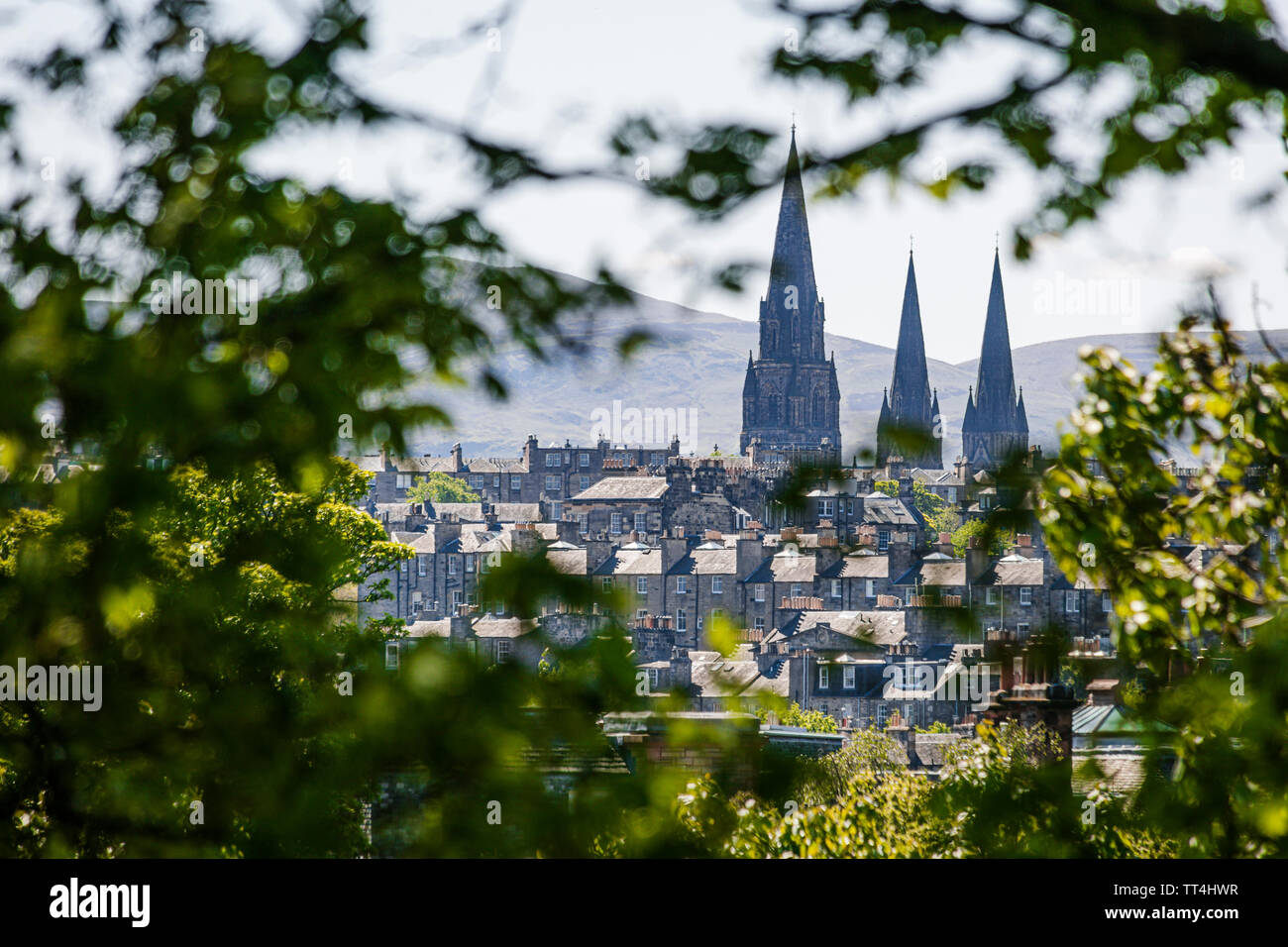 Vista su Edimburgo dal Royal Botanic Garden, Edimburgo, Scozia. Foto Stock