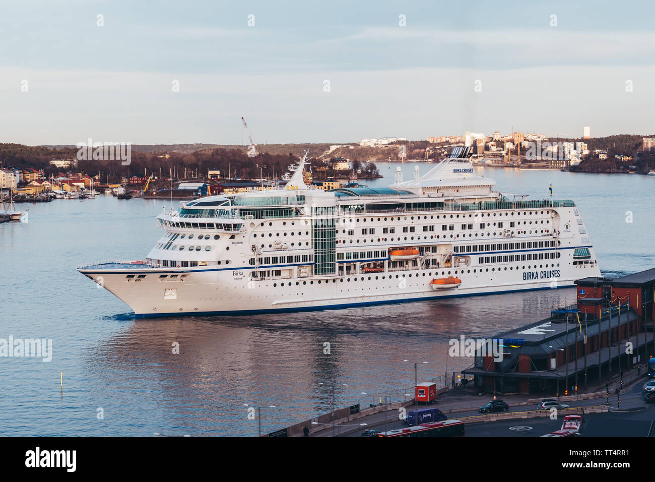 27.03.2019 Redazione Stoccolma Svezia. Nave da crociera MS Birka partenza dal porto al tramonto a crociera a Mariehamn Foto Stock