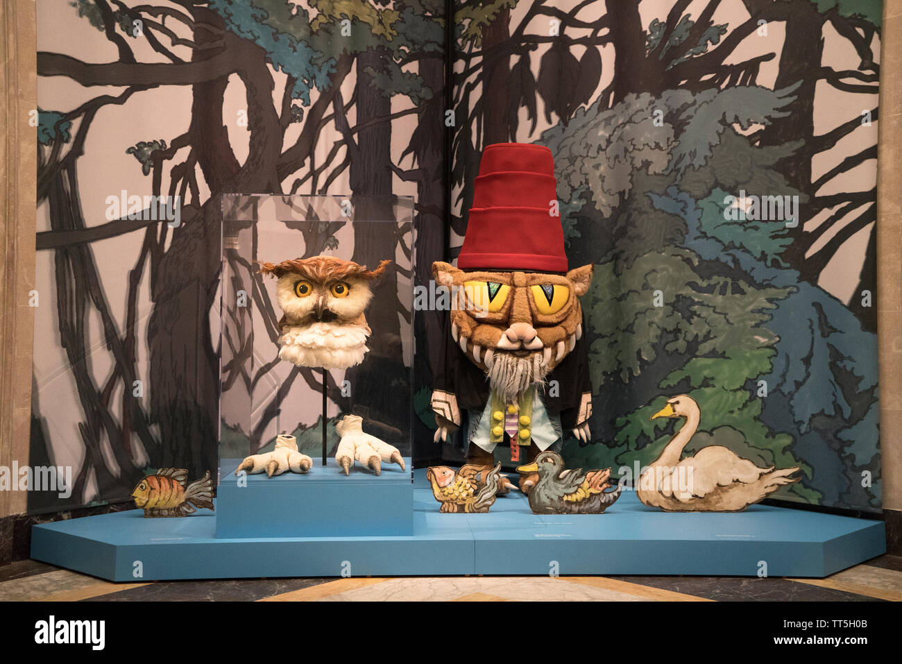 Un display all'entrata di una mostra di Maurice Sendak le progettazioni per opera e danza presso la Morgan Library & Museum di Manhattan. Foto Stock