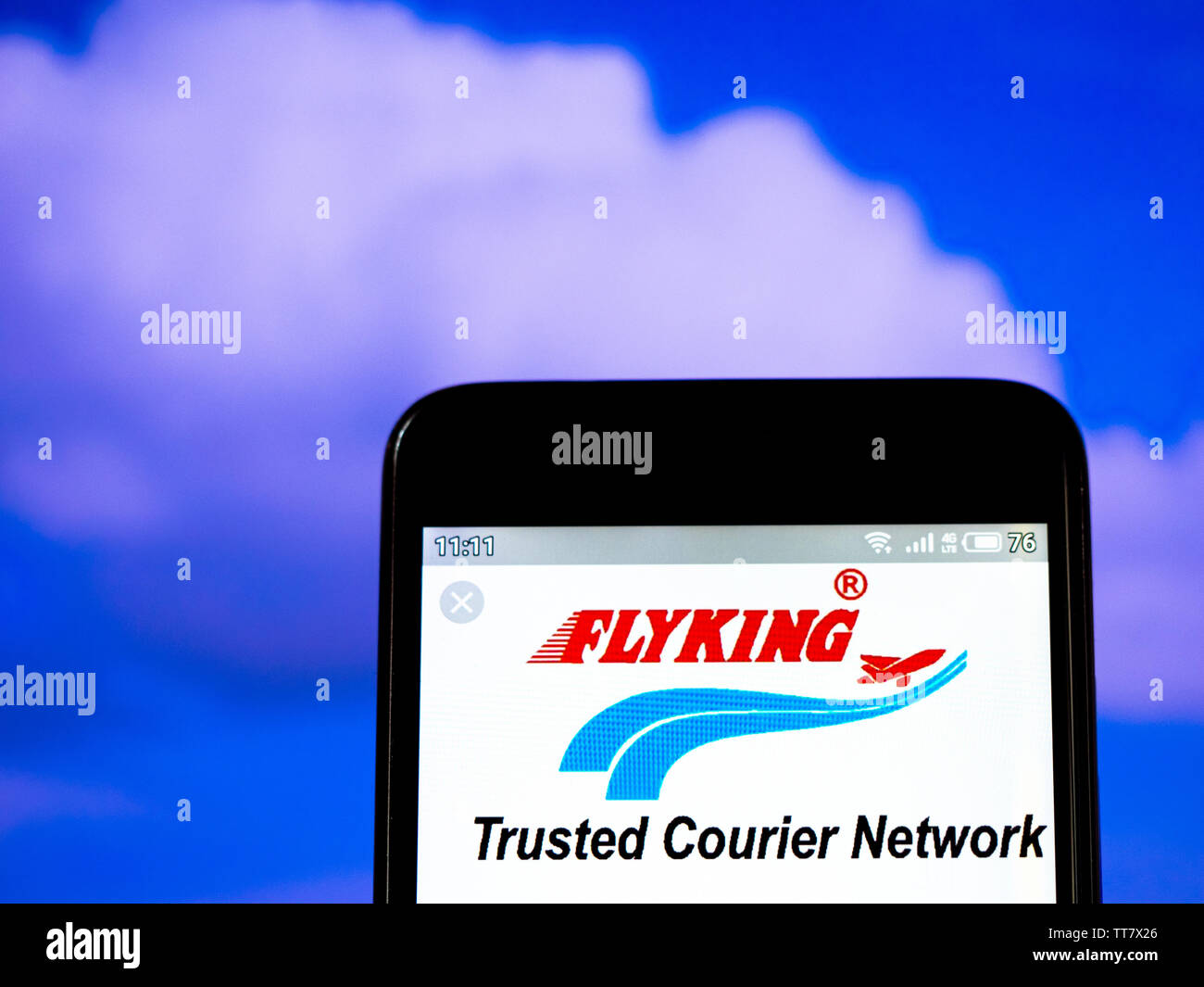 In questa foto illustrazione il re Sky Airlines logo è visto visualizzata su uno smartphone Foto Stock