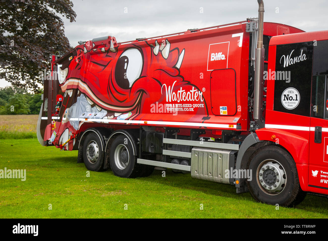 Waste-eater Biffa, gestione e riciclaggio dei rifiuti, camion per la raccolta dei rifiuti, Leyland, Regno Unito Foto Stock