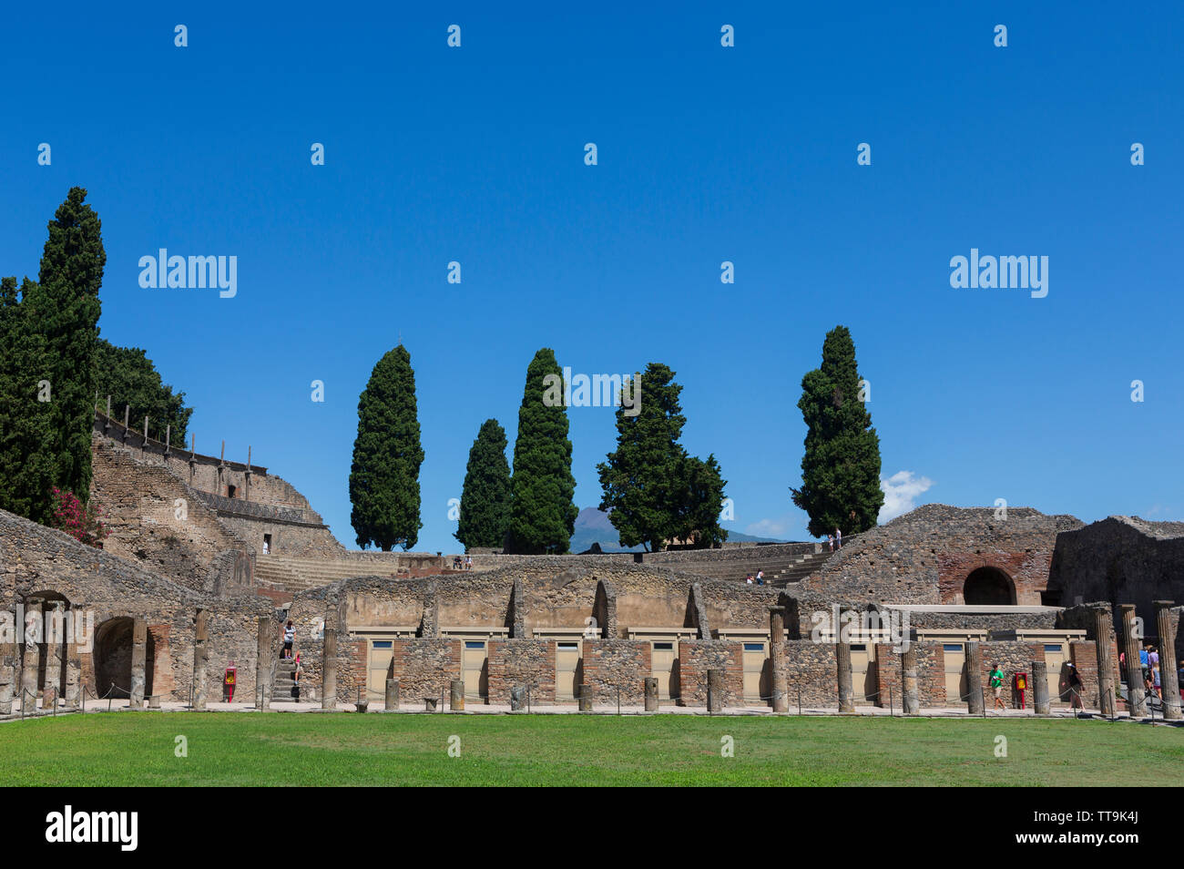Pompei, antica città romana nei pressi di Napoli moderno nella regione Campania Italia che è stata sepolta sotto 4 a 6 m di ceneri vulcaniche e pomice in er Foto Stock