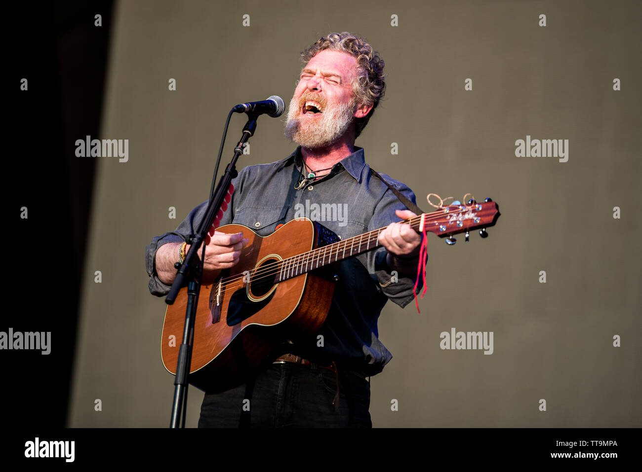 Il cantante irlandese Glen Hansard suonare dal vivo sul palco a Firenze rocce festival 2019 a Firenze, Italia, apertura di Eddie Vedder Foto Stock