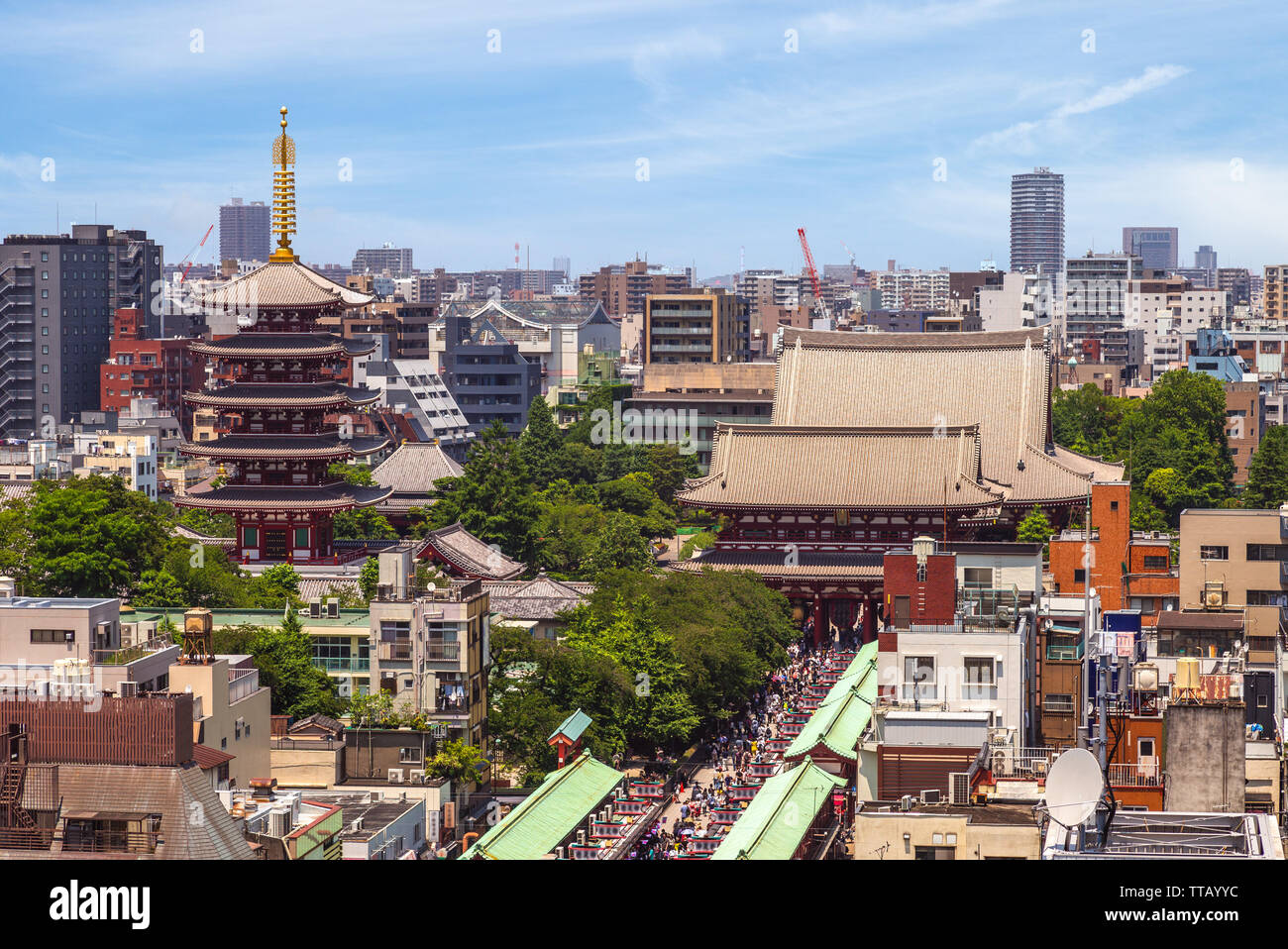Vista aerea di nakamise dori e sensoji di Tokyo Foto Stock