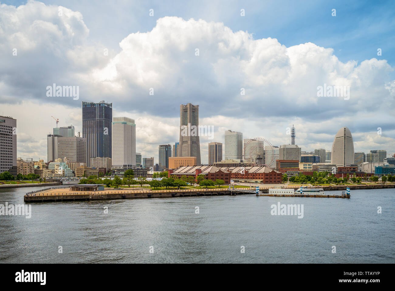 Scenario del porto di Yokohama vicino a Tokyo, Giappone Foto Stock