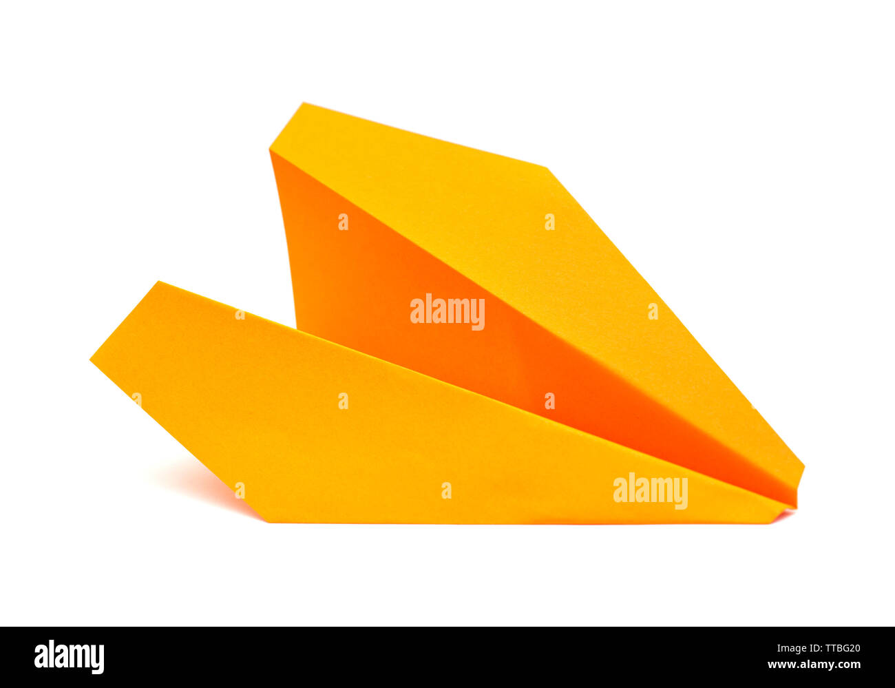 Aeroplano di carta fatta di carta a colori isolati su bianco Foto Stock