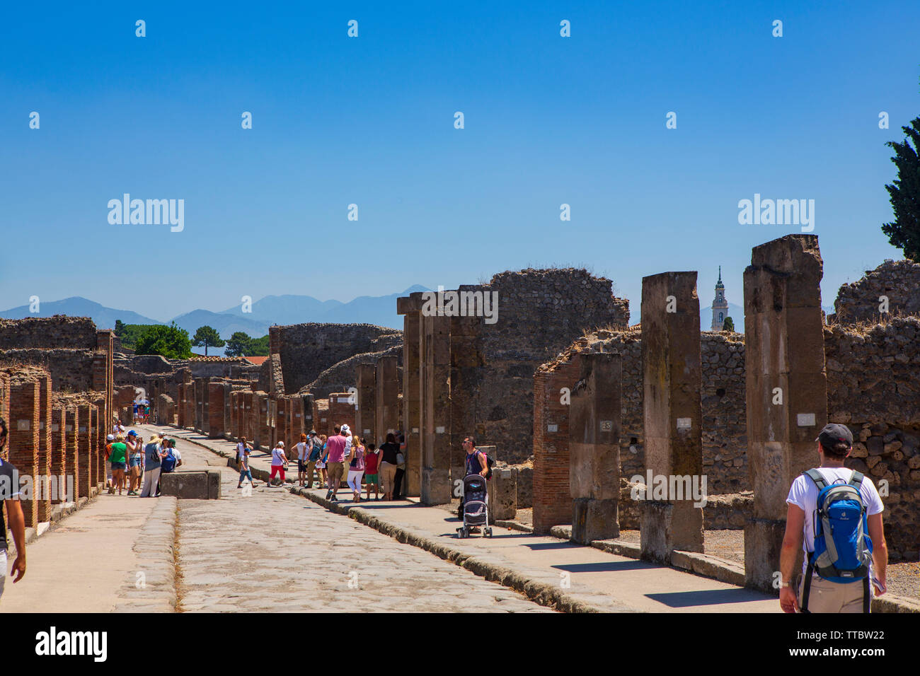Pompei, antica città romana nei pressi di Napoli moderno nella regione Campania Italia che è stata sepolta sotto 4 a 6 m di ceneri vulcaniche e pomice in er Foto Stock