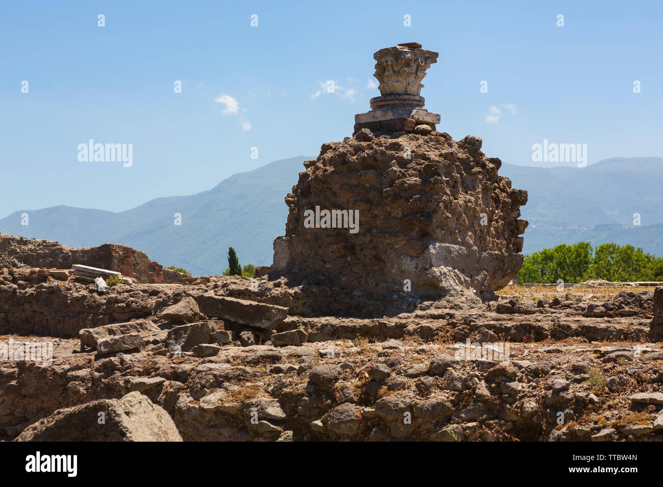 Pompei, antica città romana nei pressi di Napoli moderno nella regione Campania Italia che è stata sepolta sotto 4 a 6 m di ceneri vulcaniche e pomice in er Foto Stock