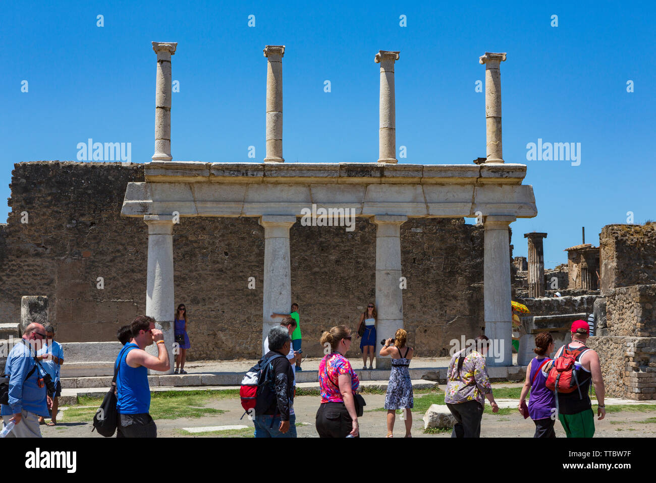 Pompei, antica città romana nei pressi di Napoli moderno nella regione Campania Italia che è stata sepolta sotto 4 a 6 m di ceneri vulcaniche e pomice in er Foto Stock