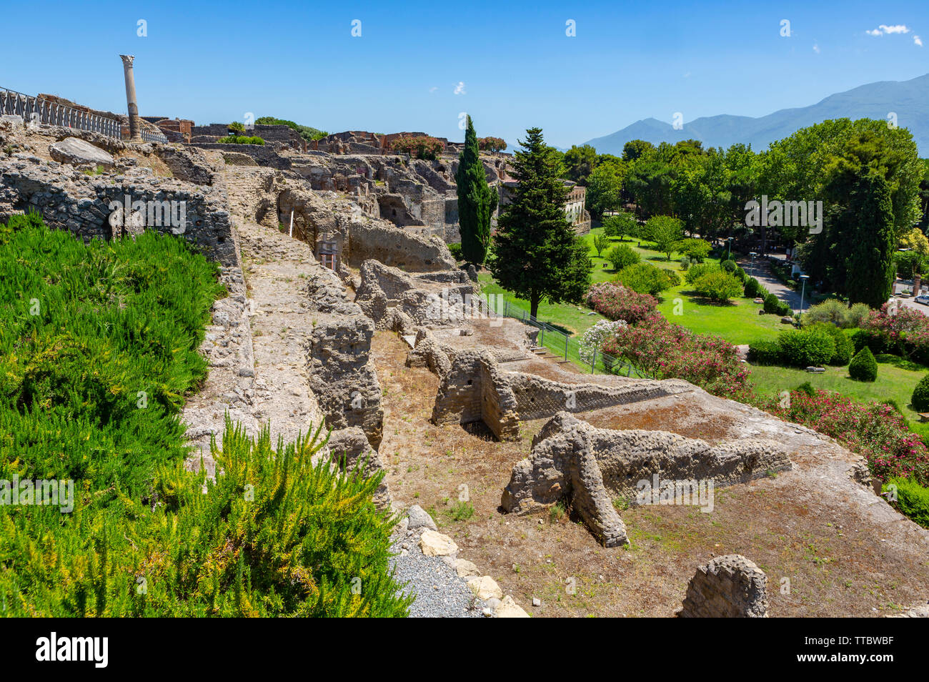 Pompei, antica città romana nei pressi di Napoli moderno nella regione Campania Italia che è stata sepolta sotto 4 a 6 m di ceneri vulcaniche e pomice in er Foto Stock