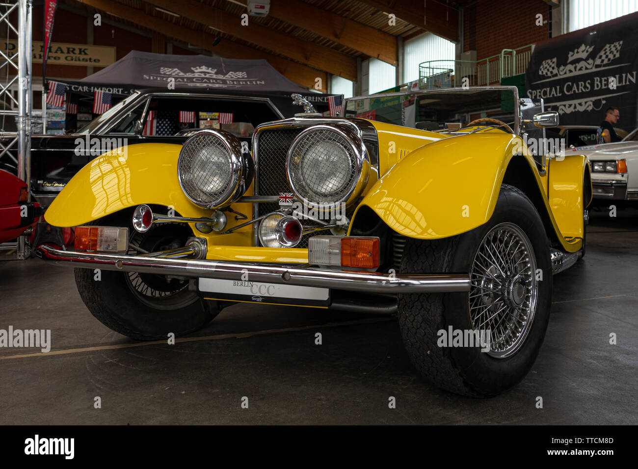 PAAREN IM GLIEN, Germania - Giugno 08, 2019: Un ultra lusso esclusivo 2 porta-roadster Panther Westwinds J72. Die Oldtimer Show 2019. Foto Stock