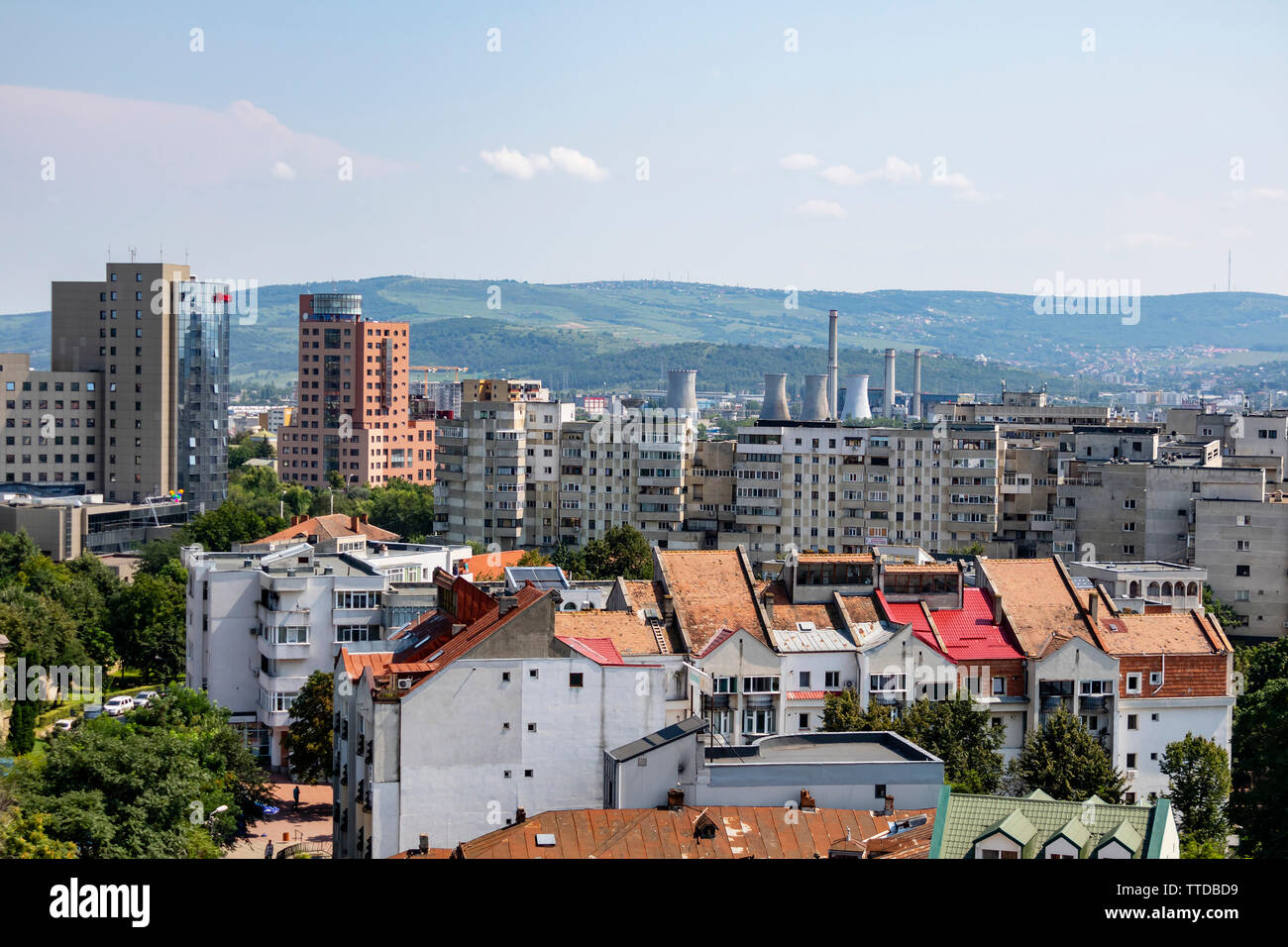 Iasi, Romania - August 6th, 2018: un panoramico paesaggio di Iasi, Romania, in una giornata di sole Foto Stock