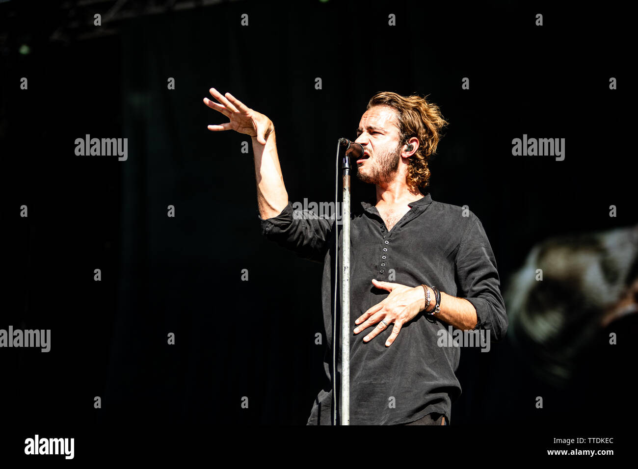 Firenze Italia 16 Giugno 2019 Editori in diretta a Firenze Rocks - Ippodromo del Visarno - cantante Tom Smith in esecuzione a Firenze © Andrea Ripamonti / Alamy Foto Stock