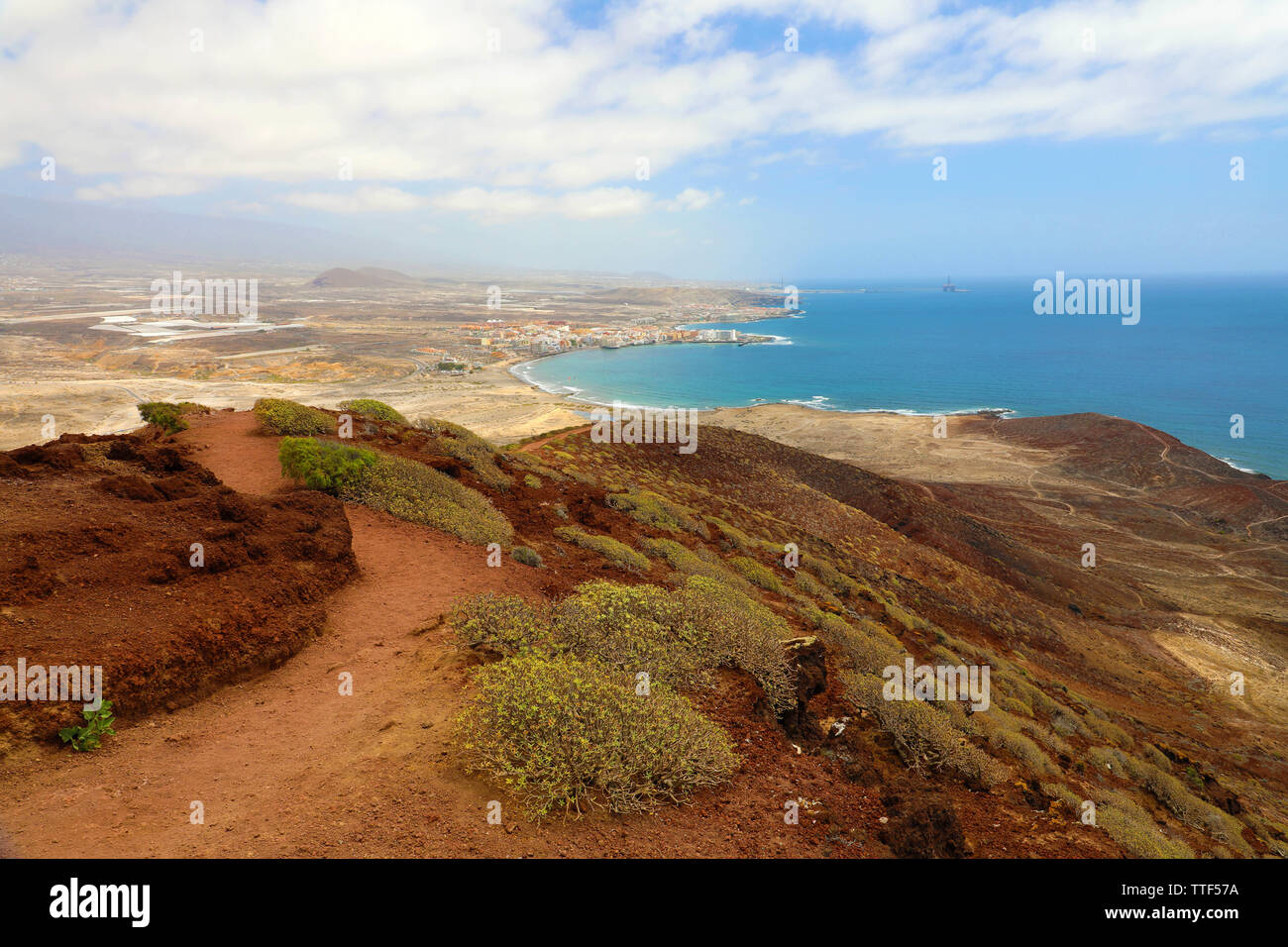 Fantastiche vedute di El Medano dal Montana Roja (Montagna Rossa), Tenerife, Spagna, Europa. Foto artistiche. Bellezza Mondo. Foto Stock