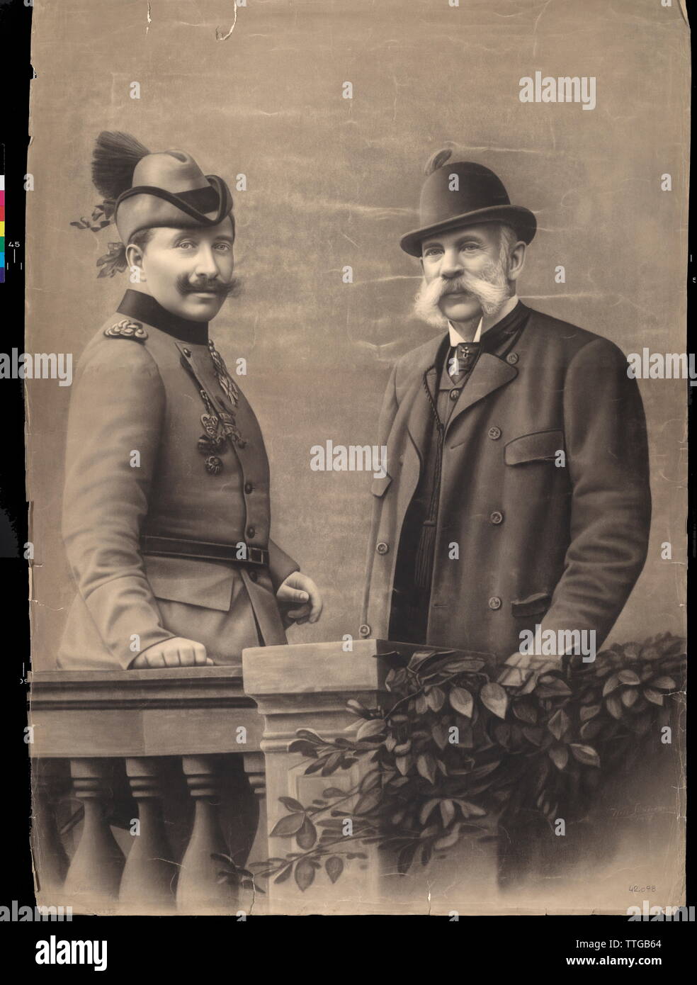 Franz Joseph I, imperatore d'Austria e Wilhelm II, imperatore tedesco Franz Joseph I e Guglielmo II in Abbigliamento da caccia su una balaustra del hunting lodge Koeroeserdoe 17.9.1897 sul disegno a carboncino da Alexander (Sandor) Kiss, firmata e datata 1907, sulla base di una fotografia da Sandor Strelisky dal 1897 confronta Pf 19000 E 215E, Additional-Rights-Clearance-Info-Not-Available Foto Stock