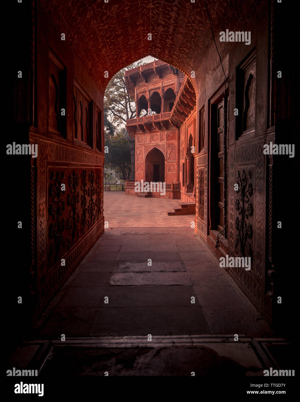 Taj Mahal Moschea Framing Foto Stock