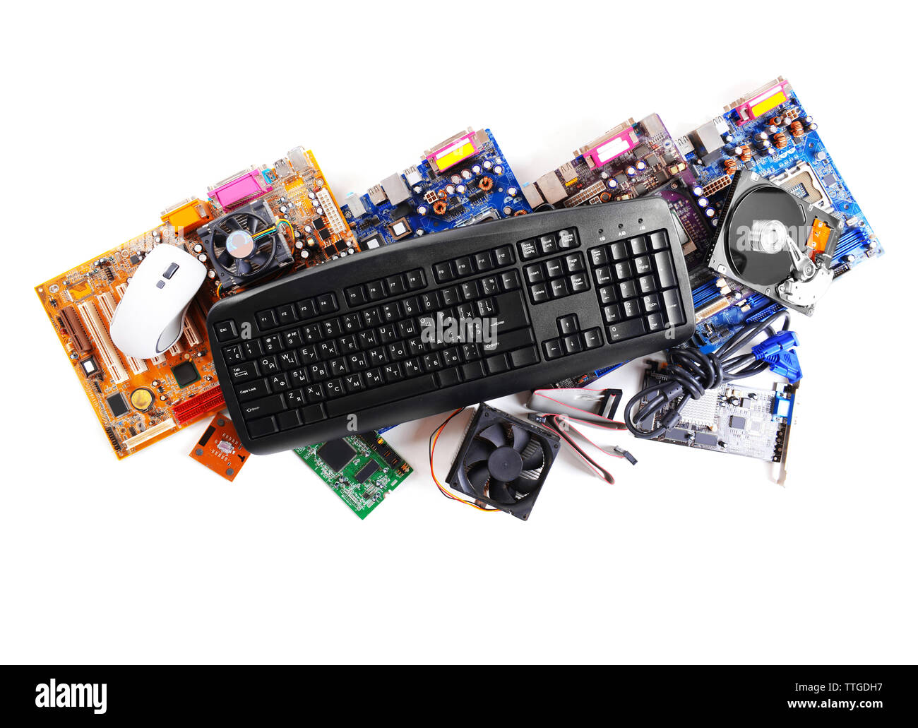 Insieme di parti di un computer isolato su bianco Foto Stock