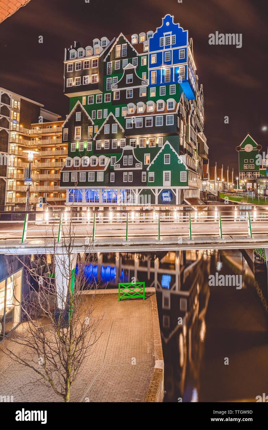 Servizio fotografico notturno degli hotel Inntel di Zaandam. Foto Stock